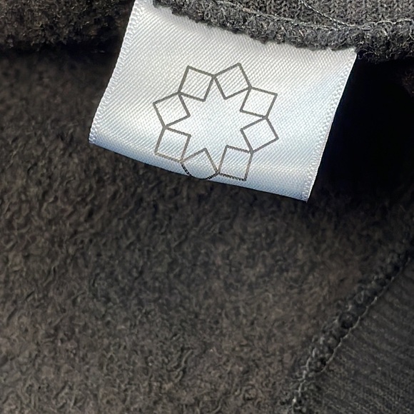 New Rentrayage Logo Graphic Ruffle Sweatshirt In Blue and Black 3/4 Sleeve Sz M - Picture 13 of 14